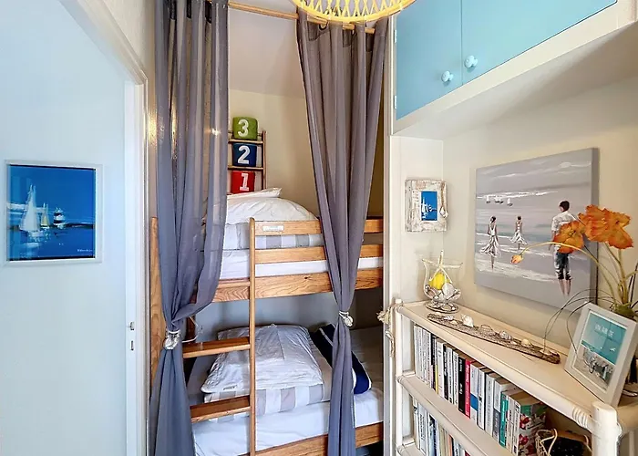 Casa vacanze Maison Rénovée, à 300m De La Et Proche Commerces, Avec Terrasse Et Jardin, Confort - Fr-1-361-131 Saint-Pair-sur-Mer